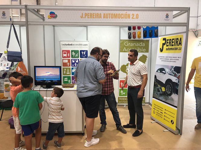 Oficinas de`J. Pereira automoción` (LA CIUDAD ACCESIBLE)