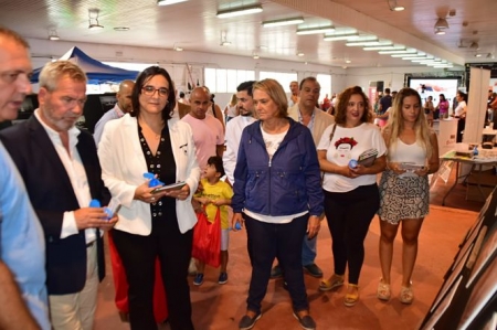 La Delegada de Agricultura durante la visita a la Lonja de Motril (JUNTA) 