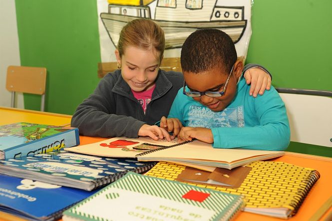 Niños invidentes en el colegio (ONCE)