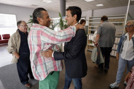 Francisco Cuenca se ha reunido con representantes del Centro Comercial abierto (PSOE)