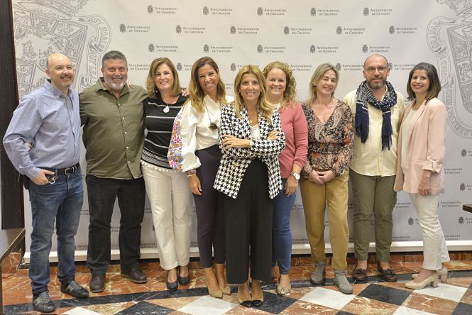 Presentación de las actividades de lso centros cívicos de Granada (JAVIER ALGARRA)