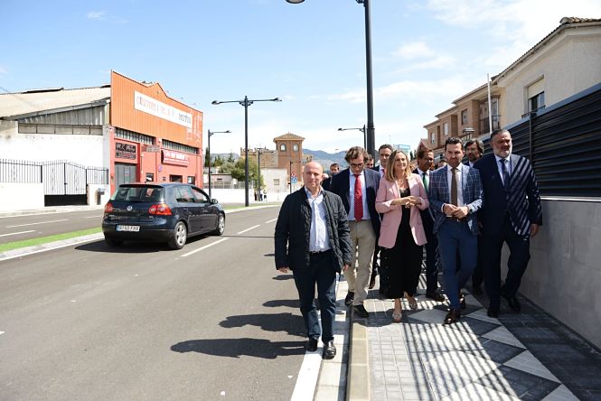 La Consejera de Fomento, Maifran Carazo ha inaugurado el Camino Nuevo de Maracena (JUNTA)