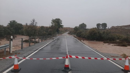 La carretera A4200 se ha visto afectada por el temporal (JUNTA)