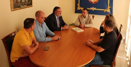 El Delegado del Gobierno durante su visita a Alhendín (JUNTA)