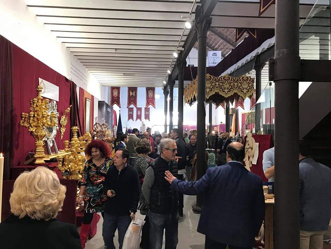 Gran afluencia de gente durante la Edición anterior de Feriarco (COFRADÍAS DE MOTRIL) 