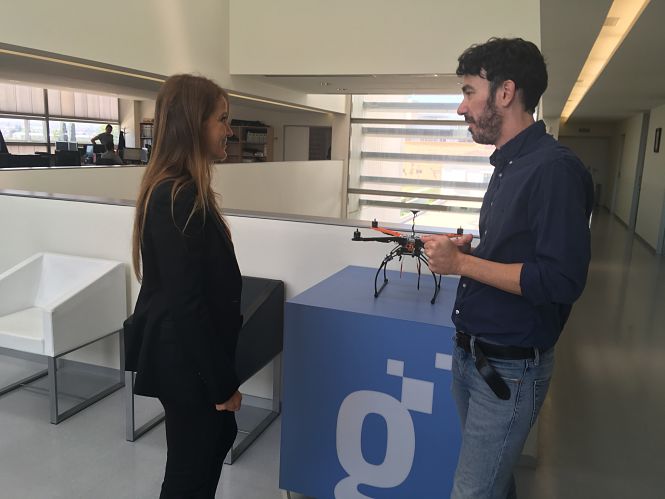 La delegada Virginia Fernández con el director del Consorcio Fernando de los Ríos, Luis Navarro (GUADALINFO)