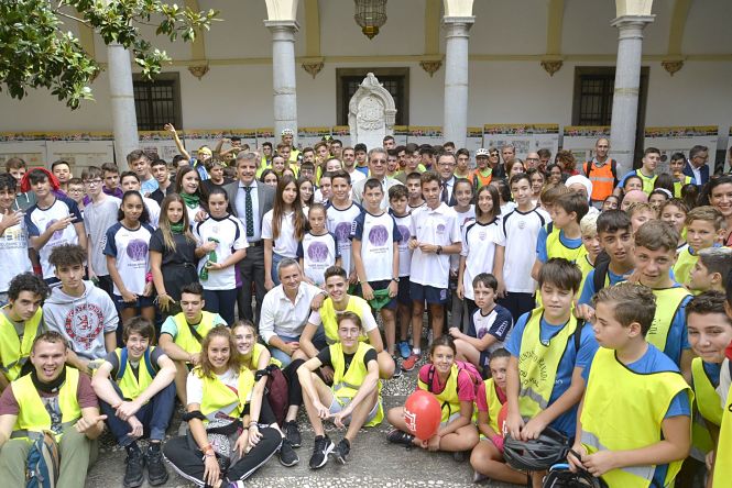Escolares que han participado en los premios europeos Star (JAVIER ALGARRA)
