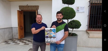 El alcalde y el concejal de Fiestas presentan la feria de San Miguel de Cúllar Vega (AYTO. CÚLLAR VEGA)