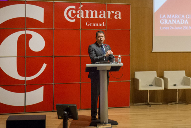 Gerardo Cuerva, presidente de Cámara Granada durante un acto 