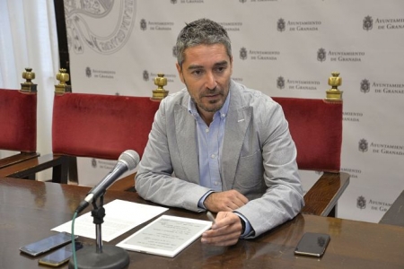 Manuel Olivares, Concejal de turismo en el Ayuntamiento de Granada (JAVIER ALGARRA)