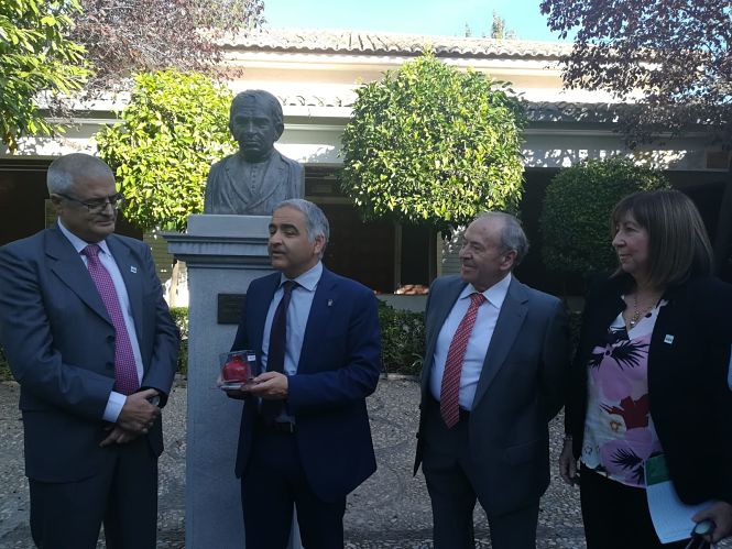 El Delegado de Educación ha visitado el IES Padre Manjón (JUNTA)