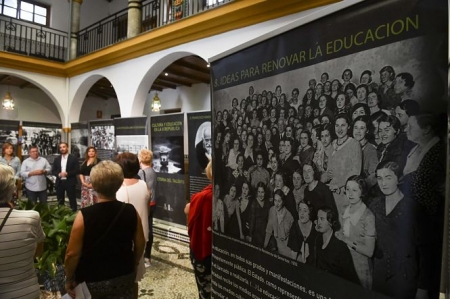 Inauguración de la expocisión de Armilla (AYTO. ARMILLA)