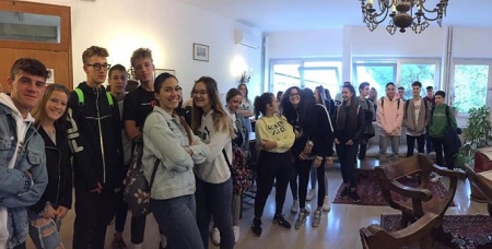 Alumnos de Cúllar Vega durante sue stancia en Italia (AYTO. CÚLLAR VEGA)