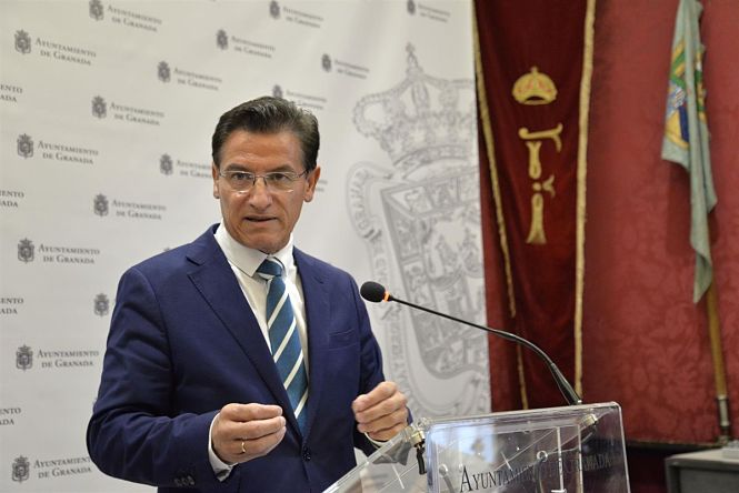 Luis Salvador, alcalde de Granada (AYTO. GRANADA)