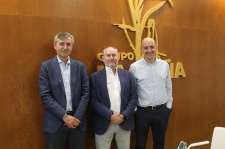 Firma del convenio entre la fundación Miguel García Sánchez y Herogra Group (FMGS)