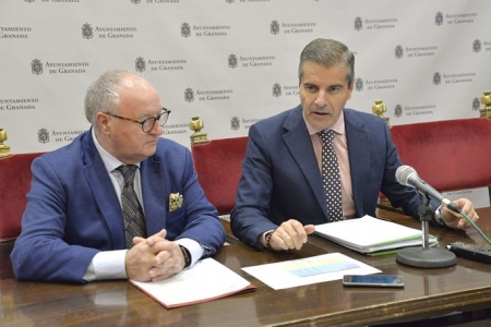 César Díaz y Gregorio García en rueda de prensa (JAVIER ALGARRA)