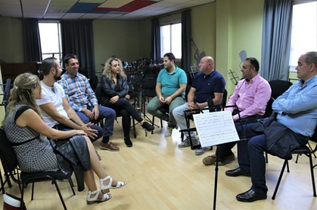 Miembros del equipo de gobierno durante la visita a la Escuela de Música (AYTO. ALHENDÍN) Miembros del equipo de gobierno durante la visita a la Escuela de Música (AYTO. ALHENDÍN)