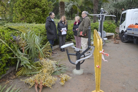 La concejala de Mntenimiento, Eva Martín ha supervisado las tareas de pdoa (JAVIER ALGARRA)