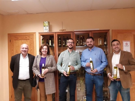 Miembros de Voz Granada han visitado la Cooperativa San Isidro de Loja (VOX GRANADA)