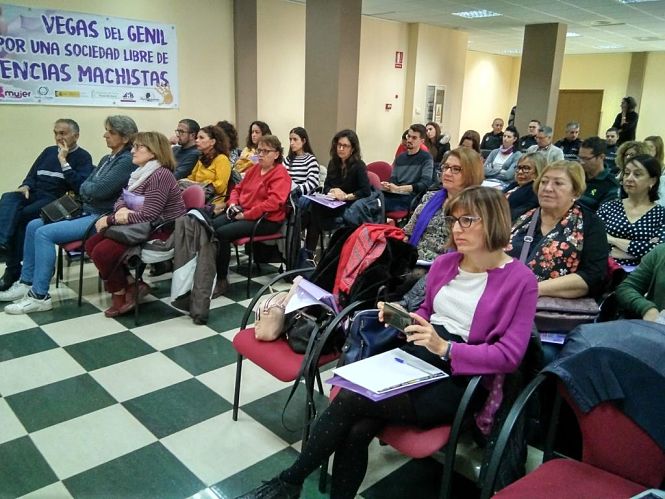 Asistentes a las jornadas sobre violencia de género (AYTO. VEGAS DEL GENIL)