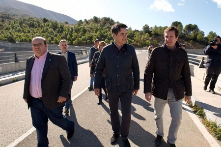 Los candidatos del PP han visitado la Presa de Rules (PP)