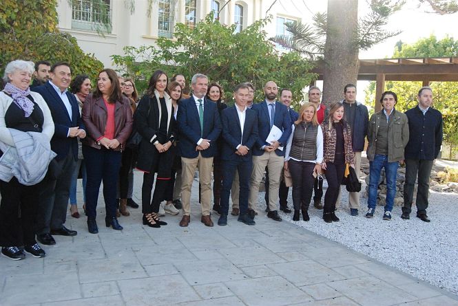 Empresarios durante su visita al Puerto de Motril (PUERTO DE MOTRIL)