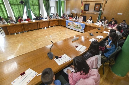 Pleno Infantil celebrado en Armilla (AYTO. ARMILLA) Pleno Infantil celebrado en Armilla (AYTO. ARMILLA)