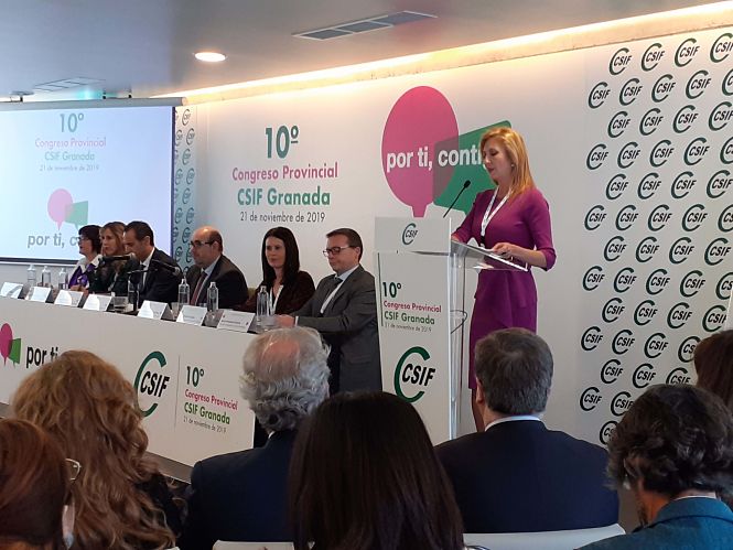 La nueva presidenta se dirige a los asistentes (CSIF)