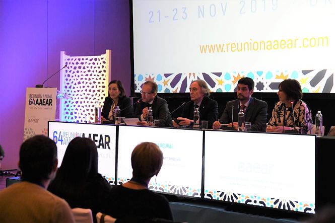 Mesa inaugural del encuentro (JUNTA)