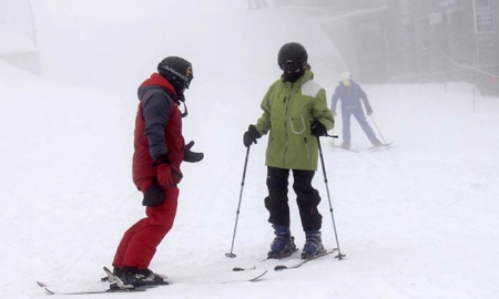 Esquiadores en las pistas de Sierra Nevada este sábado (CETURSA)