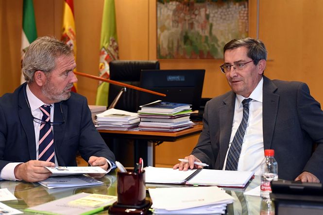 José Entrena y José García Fuentes han mantenido una reunión (DIPUTACIÓN)