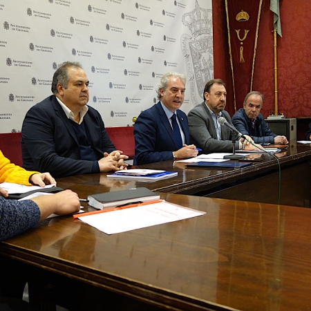Presentación en el Ayuntamiento de Granada (JAVIER ALGARRA)