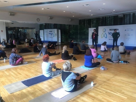 Clase de Yoga (EUROPA PRESS) 