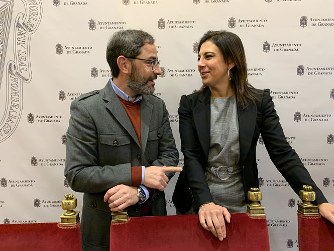 Raquel Ruz y Miguel Ángel Fernández Madrid en rueda de prensa (PSOE)