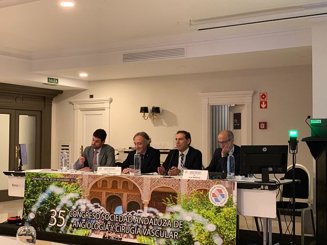 Mesa inaugural del congreso (JUNTA)