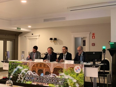 Mesa inaugural del congreso (JUNTA)