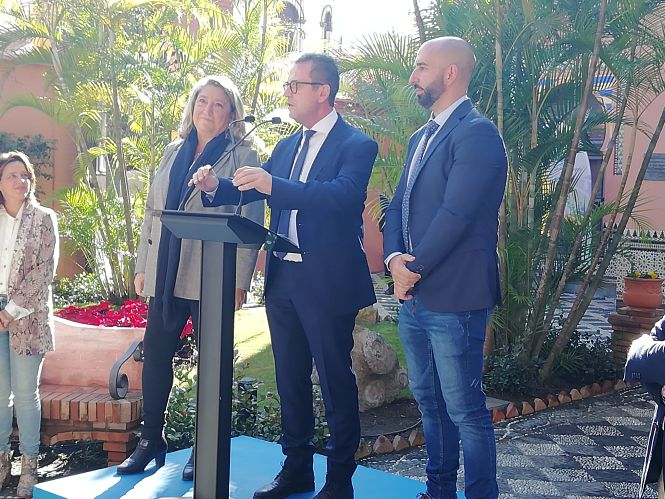 El delegado de turismo, Gustavo Rodríguez ha visitado el palacete de la Najarra (JUNTA)