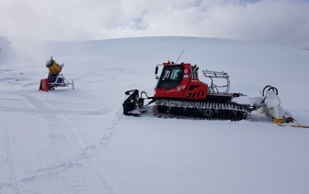 Trabajos que se llevan a cabo en la zona de la Loma Dílar (CETURSA) 