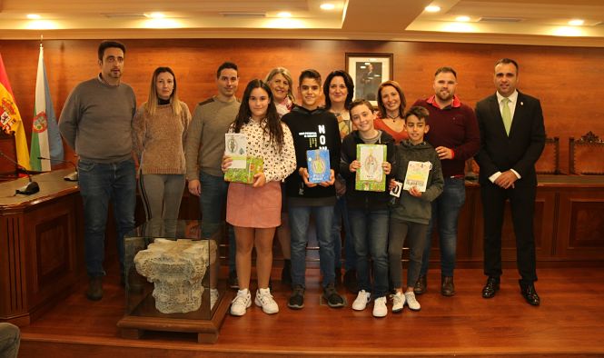 Entrega de premios de postales navideñas (AYTO. ALHENDÍN)