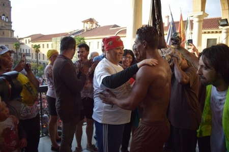Miles de personas vuelven a acompañar al Cascamorras en su carrera de Guadix (AYUNTAMIENTO DE GUADIX)