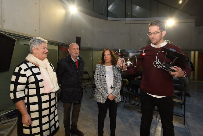 Presentación del Dron de Diputación (DIPGRA) 