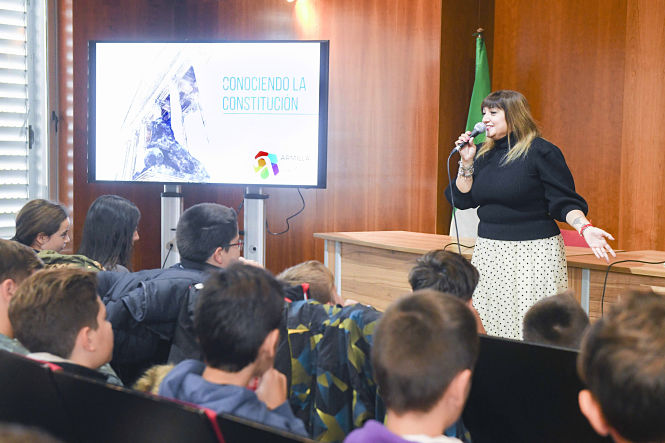 Charla a Escolares sobre la constitución (AYTO. ARMILLA)