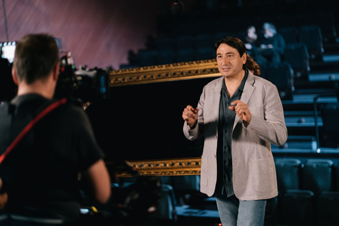 El actor Carmelo Gómez, curado de Hepatitis C, es el protagonista de la campaña