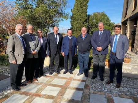 Imagen de la reunión en la que se ha nombrado a Jerónimo Paez como nuevo presidente (EMASAGRA) 