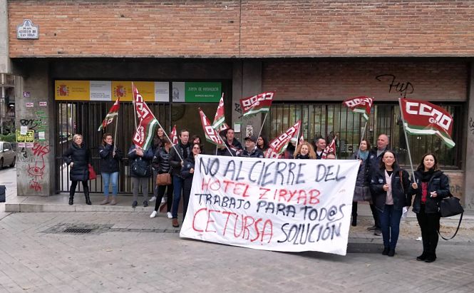 Concentración de trabajadores del Hotel Ziryab (CCOO)