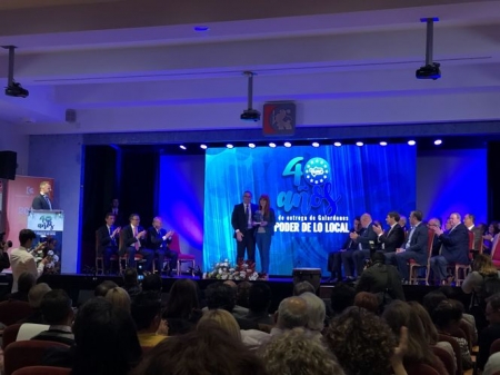 Ana Tinas recogió el galardón de `Maracena Concilia` (AYTO. MARACENA) Ana Tinas recogió el galardón de `Maracena Concilia` (AYTO. MARACENA)