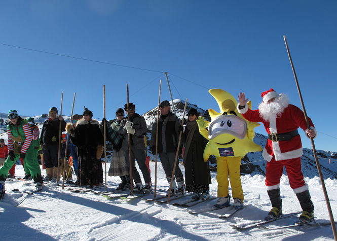 Papa Noel se ha dejado ver por Sierra Nevada (CETURSA)