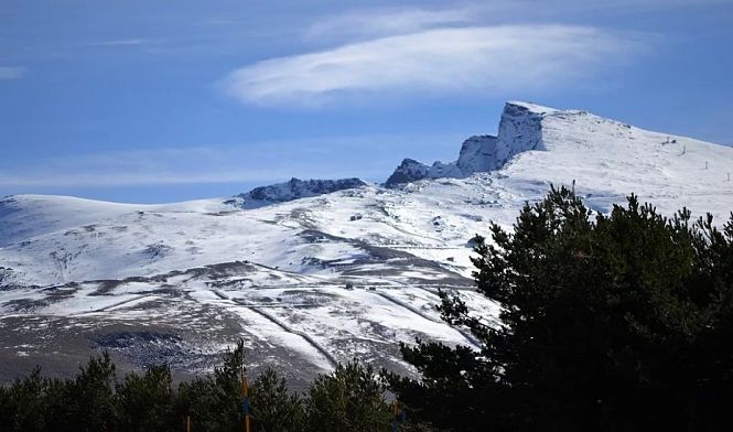 Vista del Pico Veleta en Sierra Nevada (112 ANDALUCÍA)