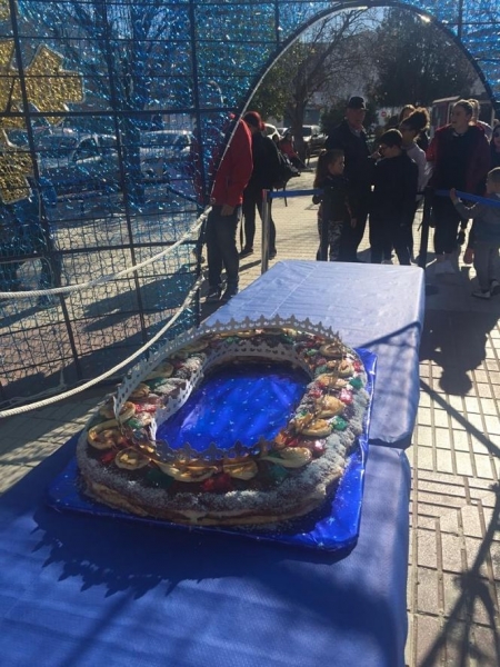 Roscón de Reyes gigante (AYTO. HUÉTOR TÁJAR) 