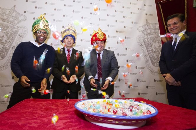Presentación de los reyes magos para la cabalgata de reyes de Granada (AYUNTAMIENTO) 
